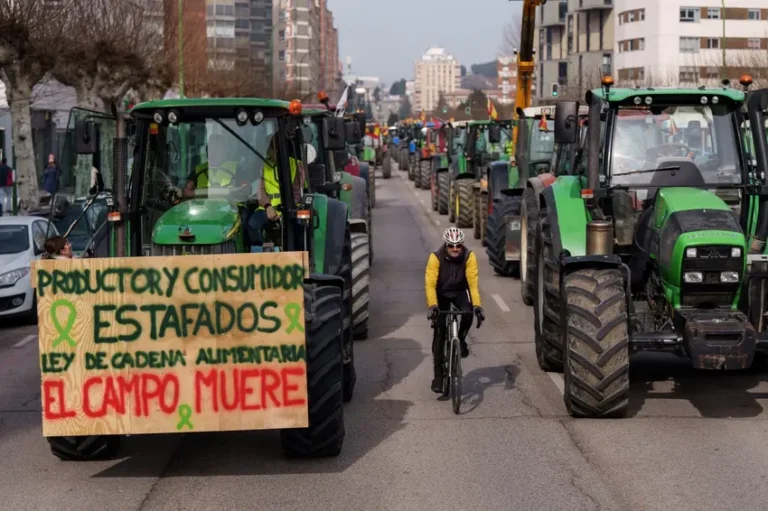 Spanish Farmers Roar in Protest Against EU Policies